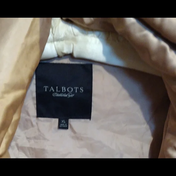 Down-filled puffer vest (XL) - Picture 5 of 6